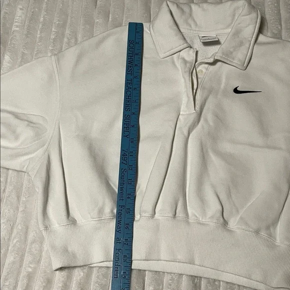 Nike Phoenix White Collared Pullover with Black Logo | Size Medium - Picture 6 of 8